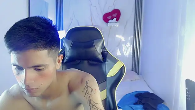 Ascii_one Webcam Show