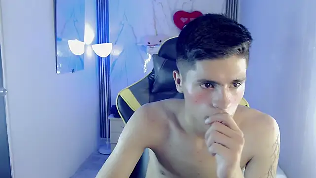 Ascii_one webcam show