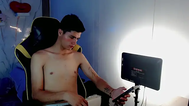 Ascii_one webcam show