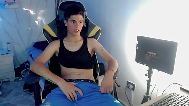 Ascii_one Webcam show
