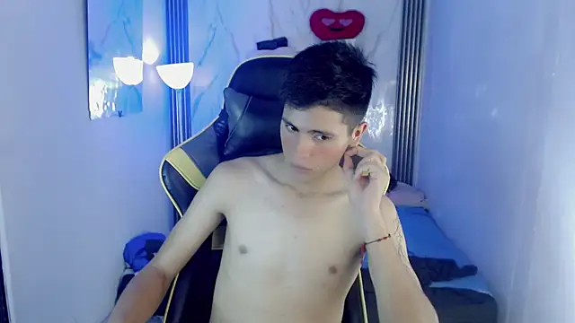 Ascii_one Webcam-Show
