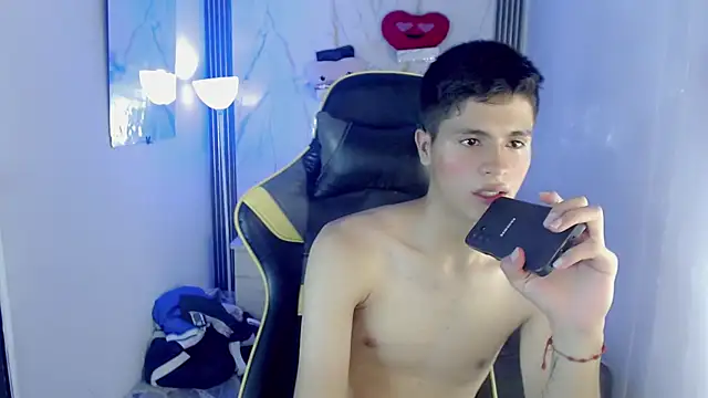 Ascii_one   – webcam-show