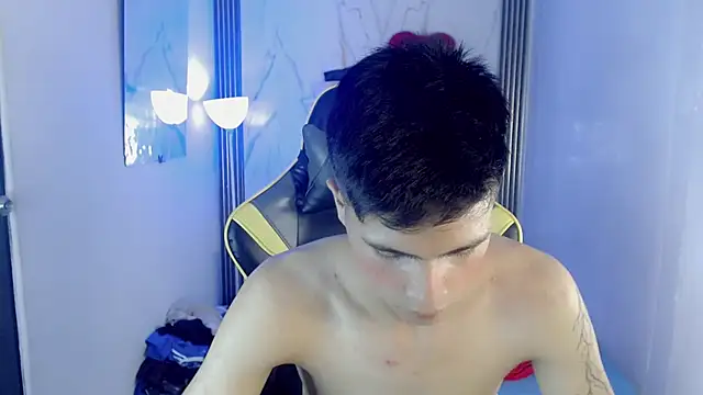 Ascii_one Webcam-Show