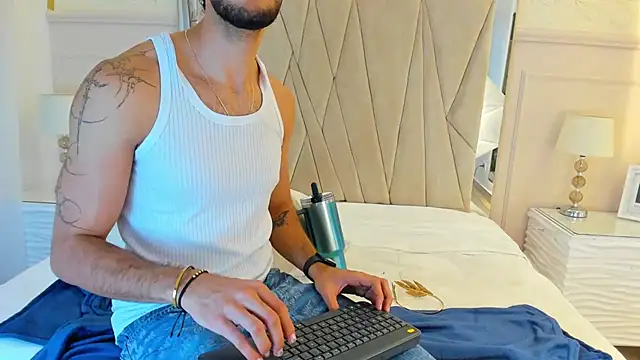 Dean_aimee webcam show
