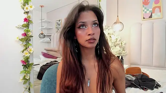 Show de alessia__noir_ na webcam