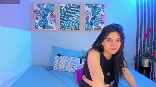 julianaaldanaa Adlı Modelin Web Kamerası Şovu