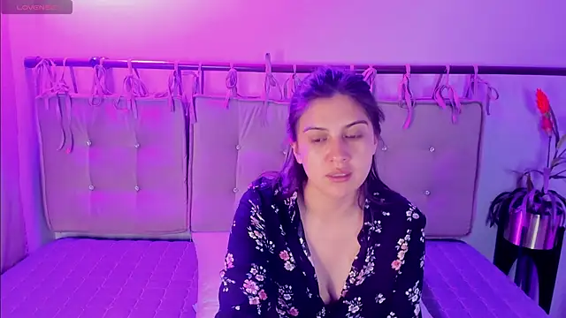 Czat XXX na żywo – julianaaldanaa