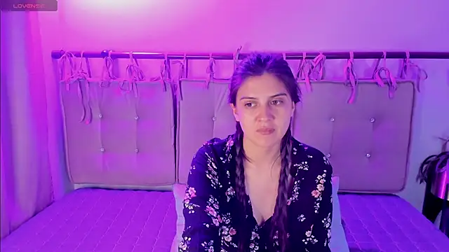 julianaaldanaa Adlı Modelin Canlı XXX Sohbeti