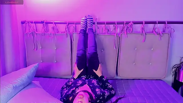 julianaaldanaa Adlı Modelin Canlı XXX Sohbeti