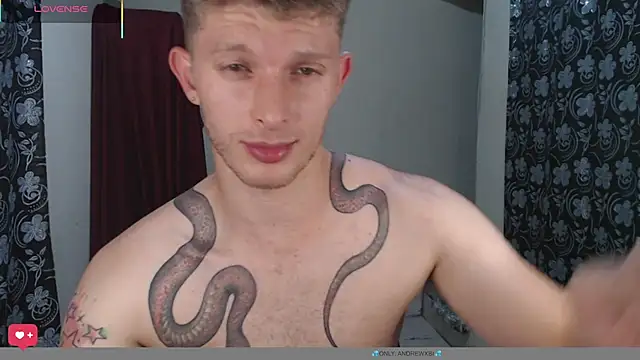 Show modela andrewxbii na web-kameri