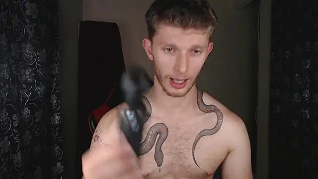 عرض كام andrewxbii