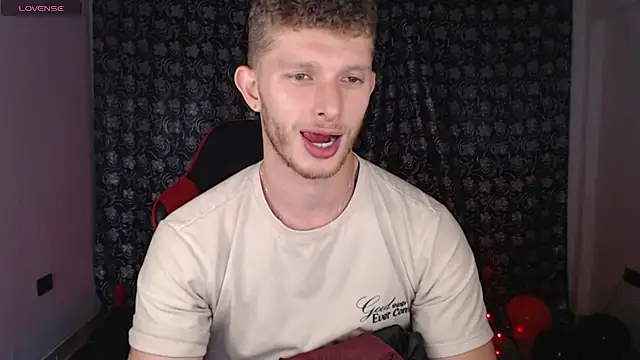 andrewxbii Adlı Modelin Web Kamerası Şovu