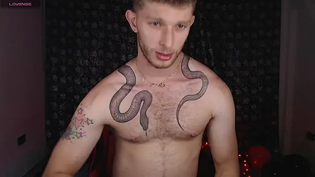 andrewxbii Adlı Modelin Web Kamerası Şovu