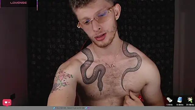 andrewxbii Show in webcam