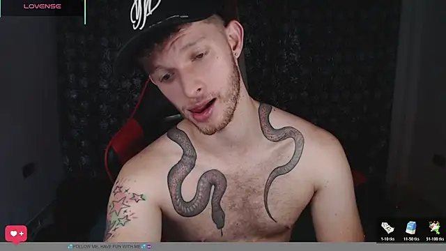 andrewxbii Show in webcam