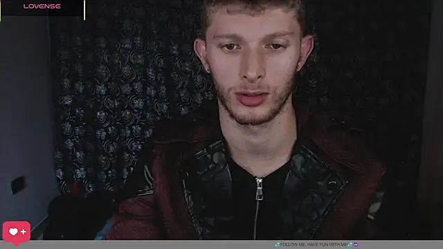 andrewxbii webcam show