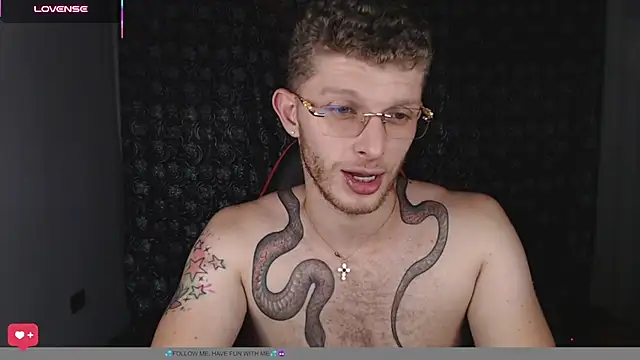 andrewxbii Show in webcam