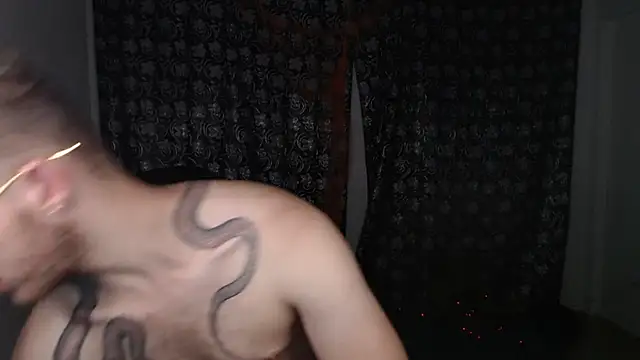 andrewxbii Webcamshow