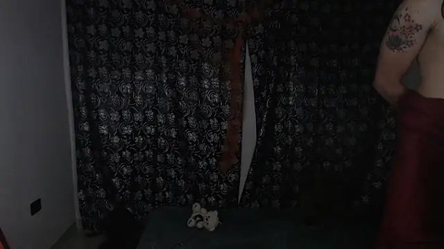 andrewxbii Pertunjukan Webcam