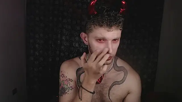 andrewxbii Adlı Modelin Web Kamerası Şovu