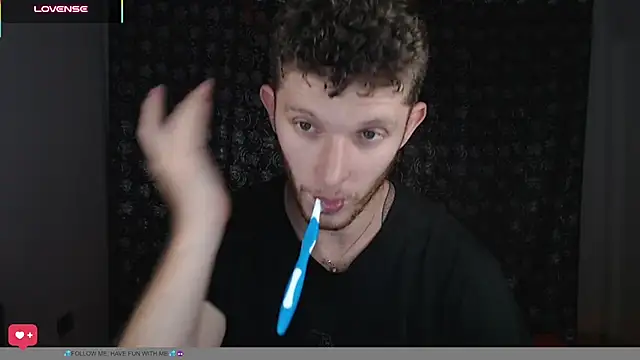عرض كام andrewxbii