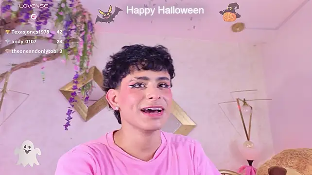 HungLatinoFemboy Adlı Modelin Web Kamerası Şovu