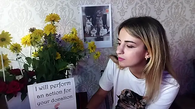 AminaGirls' Webcam Show