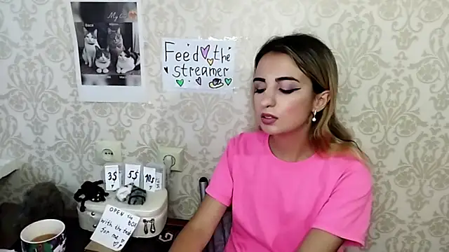 AminaGirls Webcam show