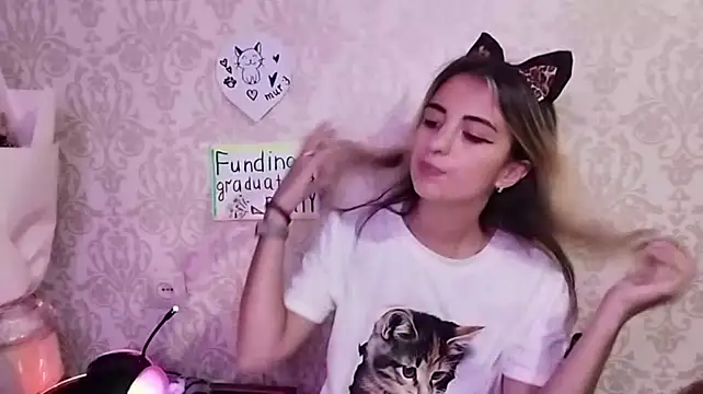 AminaGirls Webcam show