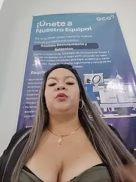 Charlott-1's Live XXX Chat