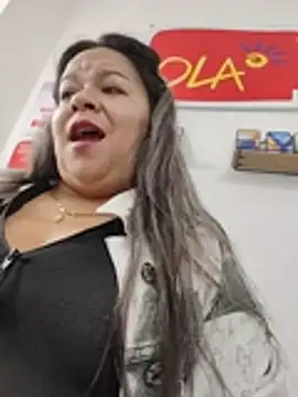 Charlott-1 Live XXX-Chat