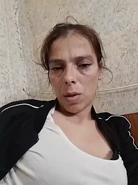 AnnaKissXX XXX чат на живо