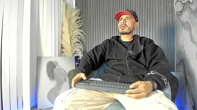 MatthewRoberts Webcam show
