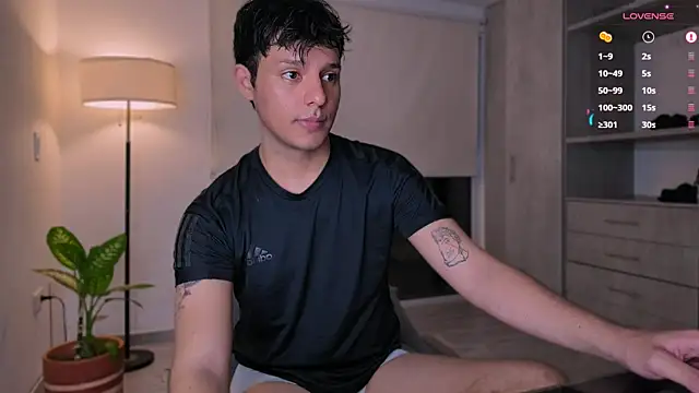 alex_b0y – webcam-show
