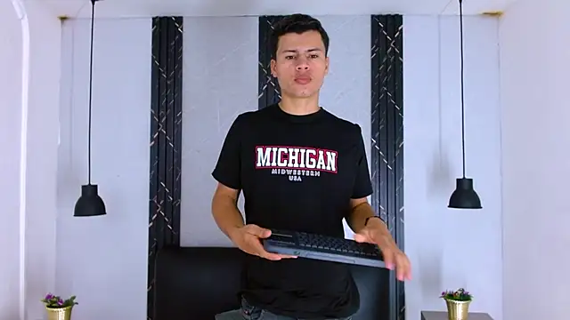 Ethan_Brooks_'s Webcam Show