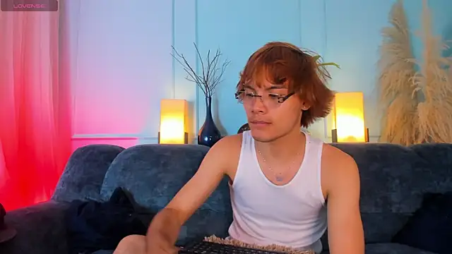 Show modela Ttadeo_Musso na web-kameri