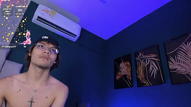 Show modela Ttadeo_Musso na web-kameri