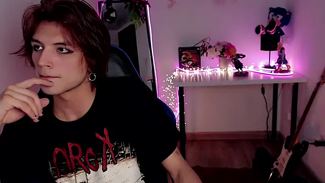 Show modela oli_dusk na web-kameri