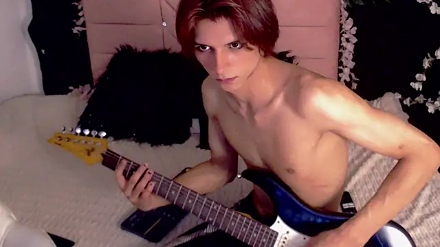 oli_dusk Show in webcam