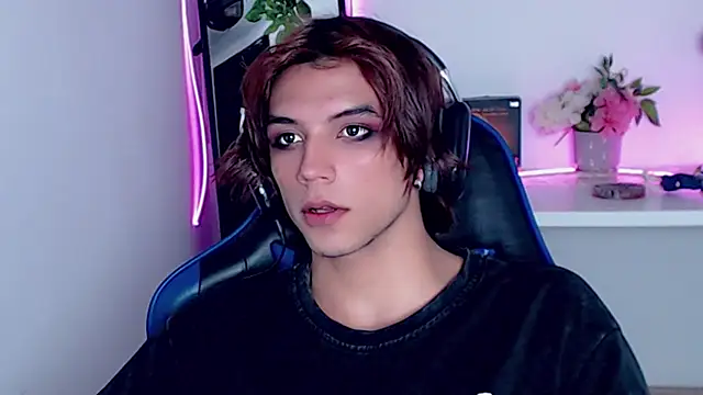 oli_dusk Webcam show