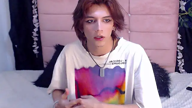 oli_dusk's Webcam Show