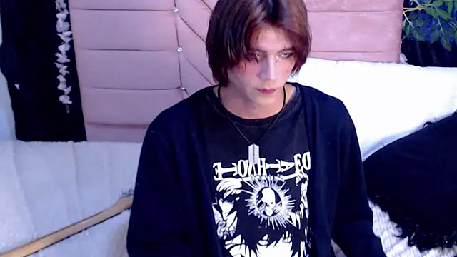 oli_dusk webcam show