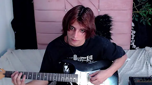 oli_dusk's Webcam Show