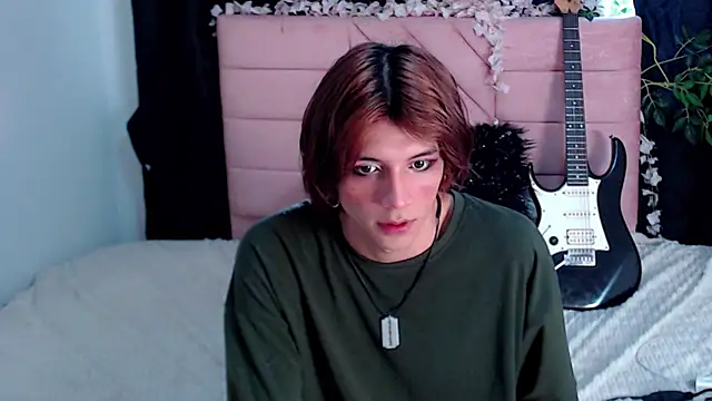 Show modela oli_dusk na web-kameri