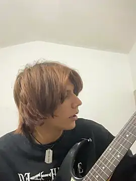 oli_dusk Show in webcam