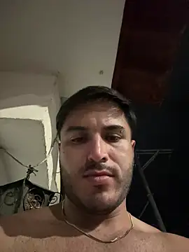 הופעת וובקאם של noahstevenss
