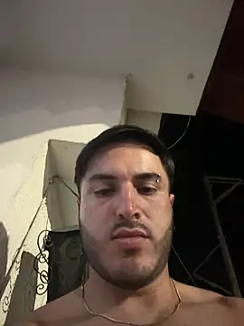 noahstevenss Show in webcam