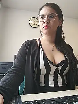 Paolitha25 Show Webcam