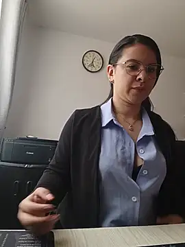 Paolitha25 在線直播表演