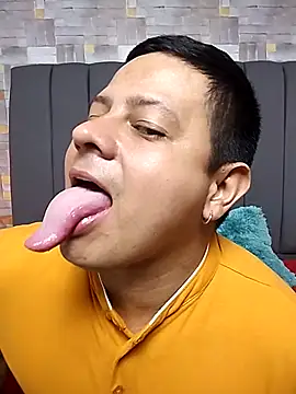 Webkamerová show loving_couple__